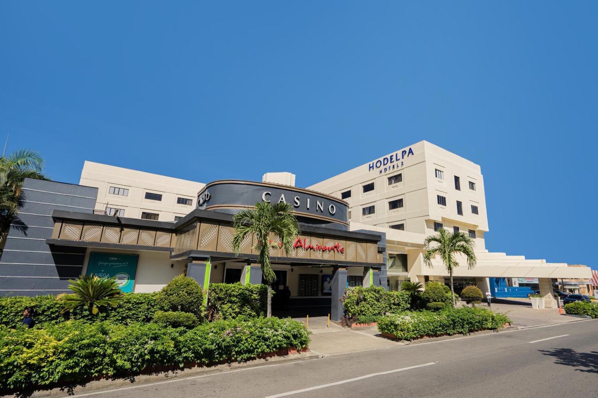 Hotel Hodelpa Gran Almirante Santiago De Los Caballeros Exterior foto